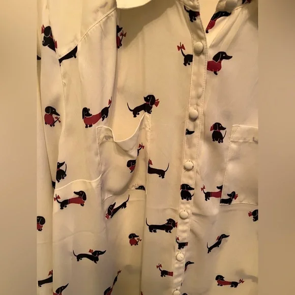 Torrid Ivory Madison Georgette Dachshund DOG Print Top Size 1 Classic Fit - Picture 4 of 9